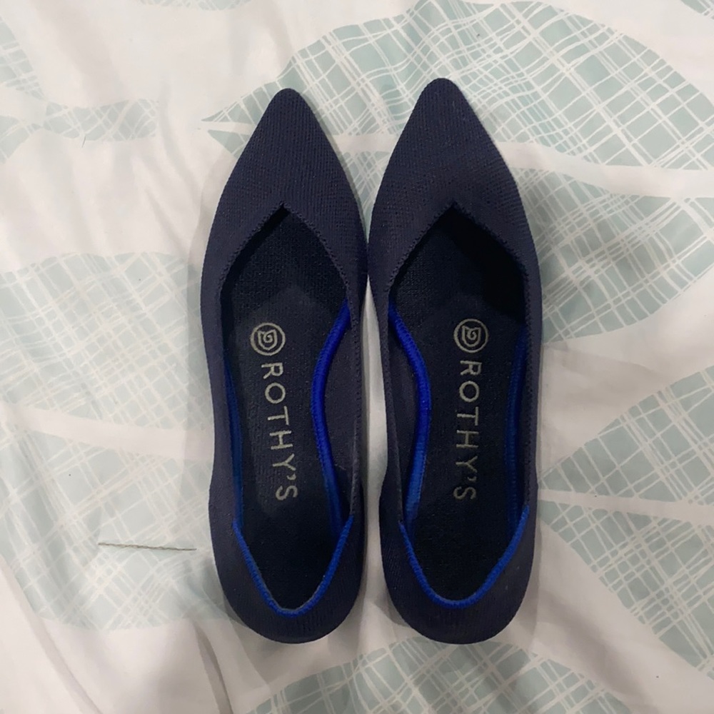 Rothy’s flat, navy blue, size 5